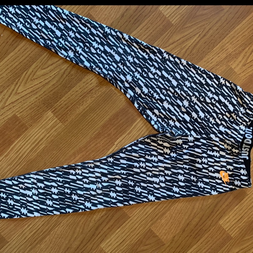 Nike leggings